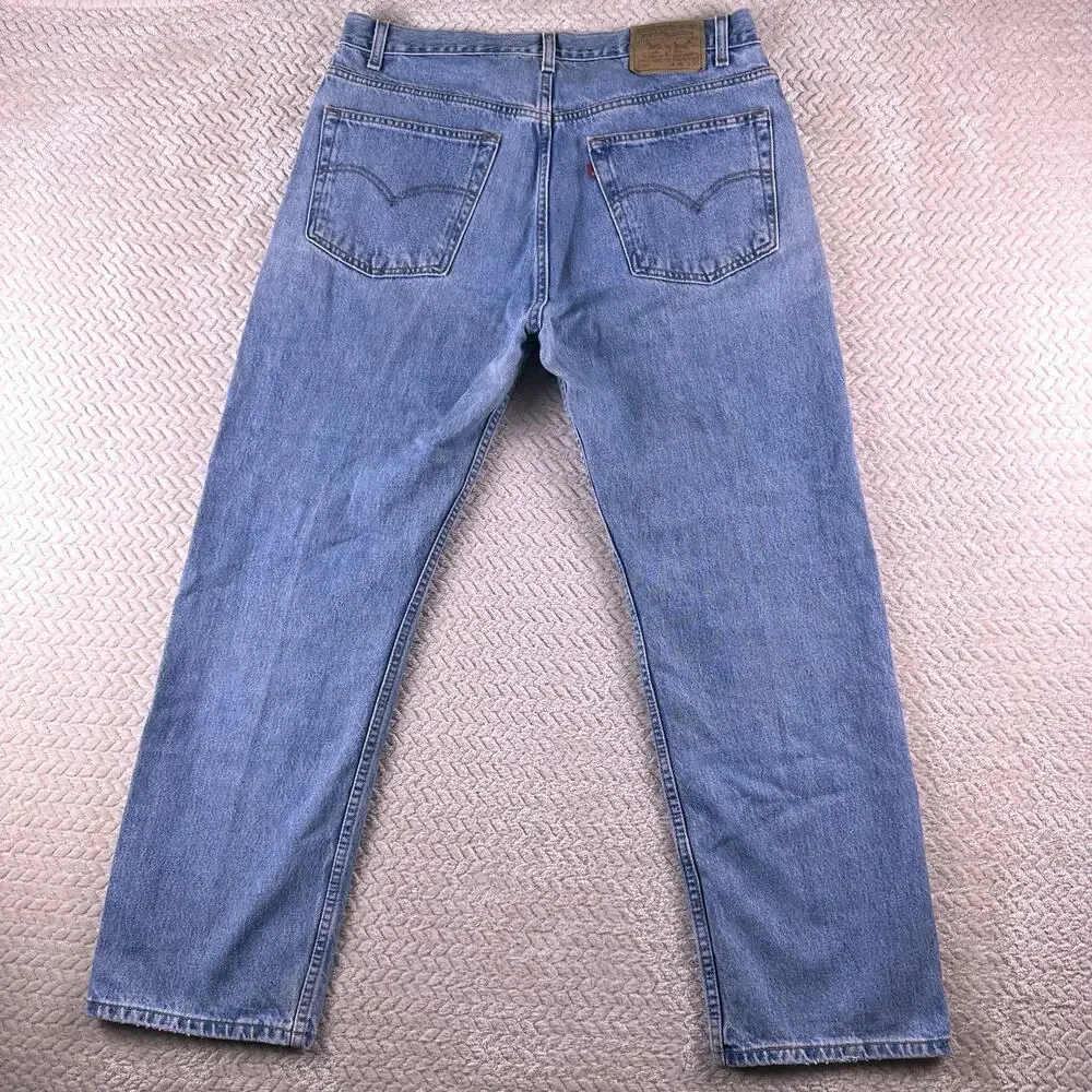 Vintage Levis 505 Regular Fit Straight Leg‎ Denim Jeans Mens Size 38x30 Light